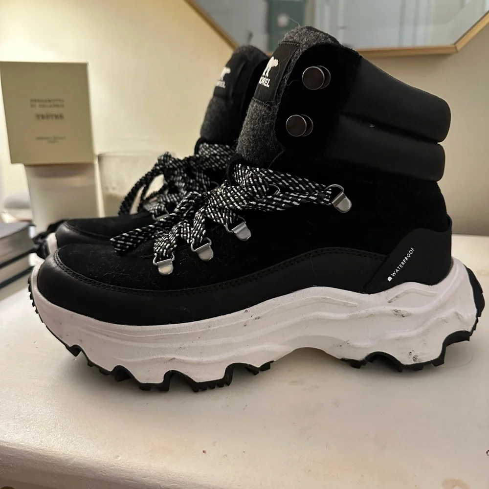 Sorel Sneaker Boot - Picture 3 of 3